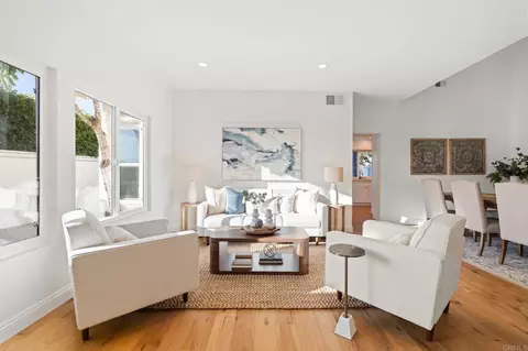 1744 N Willowspring Dr N, Encinitas, CA 92024