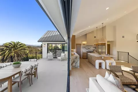 3920 Holly Brae, Carlsbad, CA 92008