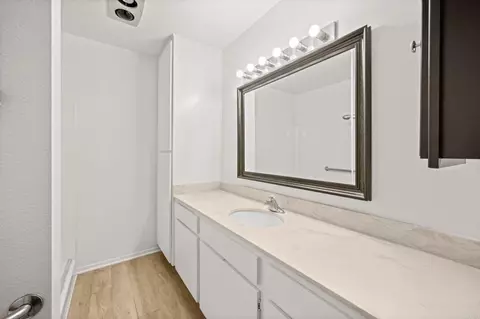 Bath - 4440 Skimmer Way, Oceanside, CA 92057 photo 2 of 3