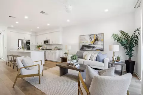 6140 Colt Pl #103, Carlsbad, CA 92009