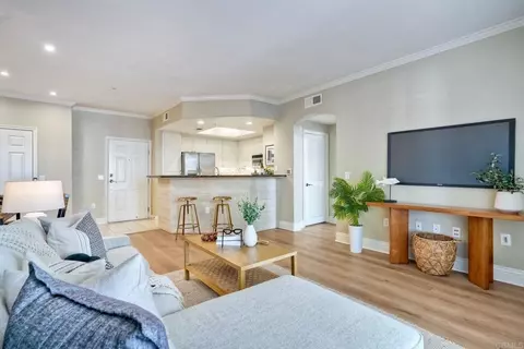 9263 Regents Rd, La Jolla, CA 92037