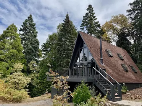 22248 Crestline Rd, Palomar Mountain, CA 92060