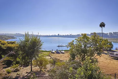 View/Area - 4235 Harrison St, Carlsbad, CA 92008 photo 2 of 9