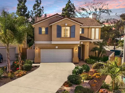 1959 Oxford Ct, Vista, CA 92081