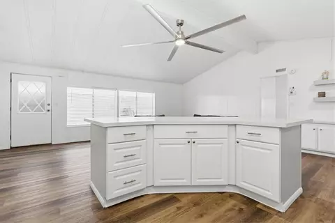 122 Beechwood Ln, Oceanside, CA 92054
