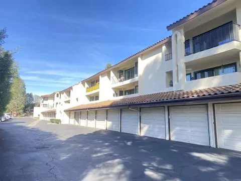 17607 Pomerado #107, San Diego, CA 92128