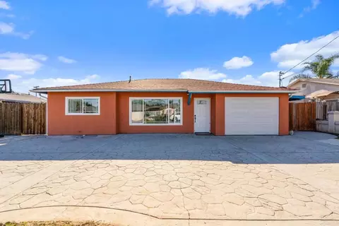 512 Tatum St, Vista, CA 92083