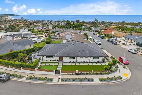 5560 Moonlight Ln, La Jolla, CA 92037