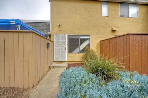 1126 Madera Ln, Vista, CA 92084