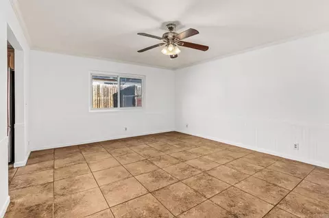Living - 1105 Via Prado, Fallbrook, CA 92028 photo 3 of 4