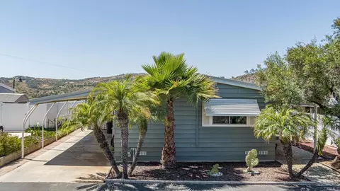 4650 Dulin Rd #27, Fallbrook, CA 92028