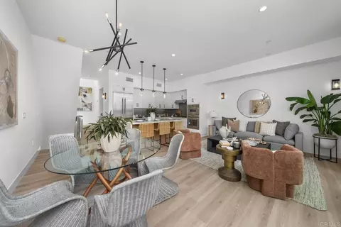 2646 State Street Unit #D, Carlsbad, CA 92008