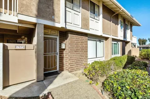 17523 Fairlie Rd, San Diego, CA 92128