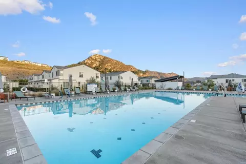 Exterior - 35190 Blossom Pl, Fallbrook, CA 92028 photo 10 of 13