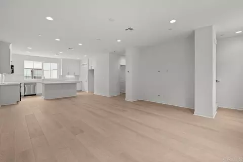 2524 Chamomile Ln, Carlsbad, CA 92008