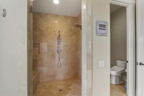 Bath - 4712 Briana Ct, Fallbrook, CA 92028 photo 3 of 5