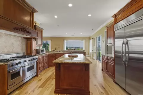 Kitchen - 4712 Briana Ct, Fallbrook, CA 92028 photo 2 of 4