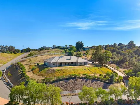 4712 Briana Ct, Fallbrook, CA 92028