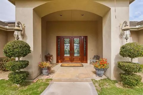 Entry Way - 4712 Briana Ct, Fallbrook, CA 92028 photo 1 of 4