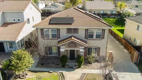 27288 Sierra Madre Dr, Murrieta, CA 92563