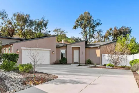 1941 Estancia Pl, Escondido, CA 92029