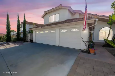 1977 White Birch Dr, Vista, CA 92081