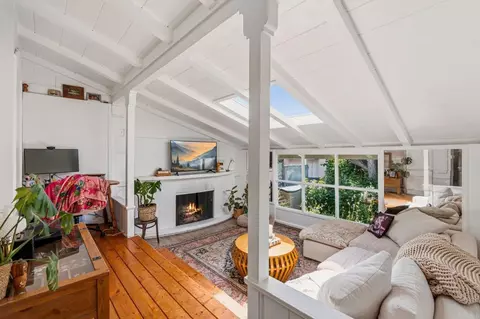 Living - 273 Hillcrest Dr, Encinitas, CA 92024 photo 1 of 5