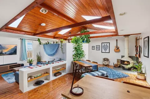 Living - 273 Hillcrest Dr, Encinitas, CA 92024 photo 4 of 5