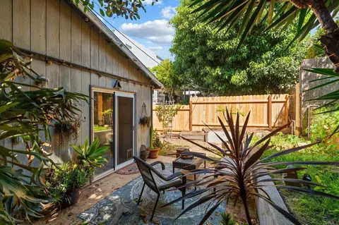 Exterior - 273 Hillcrest Dr, Encinitas, CA 92024 photo 17 of 22