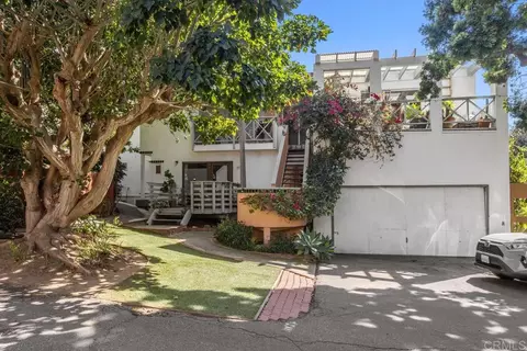 Exterior - 273 Hillcrest Dr, Encinitas, CA 92024 photo 4 of 22