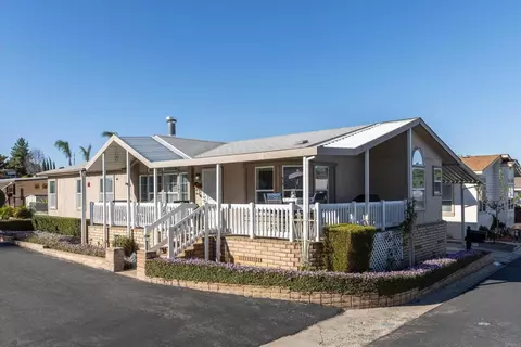 525 W El Norte Pkwy #116, Escondido, CA 92026