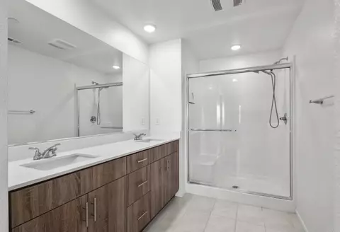 Bath - 348 Sweet Pl, Fallbrook, CA 92028 photo 1 of 1