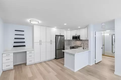 12555 Oaks North Dr #203, San Diego, CA 92128