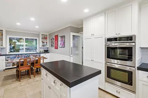 Kitchen - 5012 Sleeping Indian Rd, Fallbrook, CA 92028 photo 6 of 6