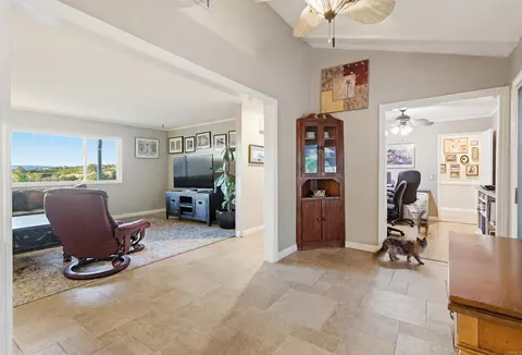 Entry Way - 5012 Sleeping Indian Rd, Fallbrook, CA 92028 photo 1 of 3