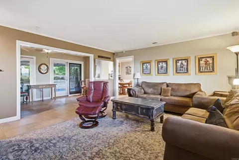Living - 5012 Sleeping Indian Rd, Fallbrook, CA 92028 photo 9 of 9
