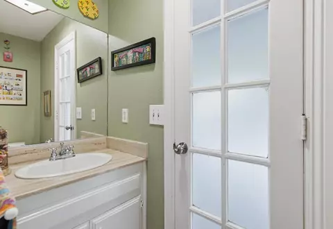 Bath - 5012 Sleeping Indian Rd, Fallbrook, CA 92028 photo 5 of 5