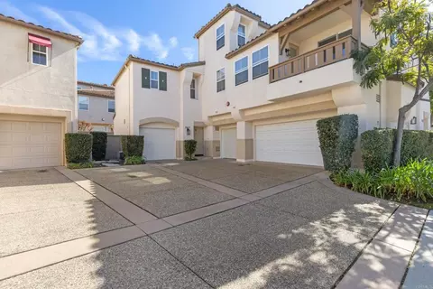 6415 Terraza Portico, Carlsbad, CA 92009