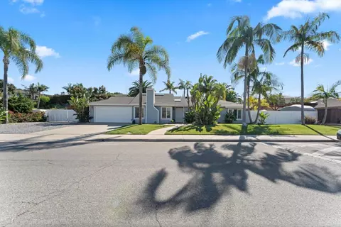 1125 Lake Ridge Dr, San Marcos, CA 92078