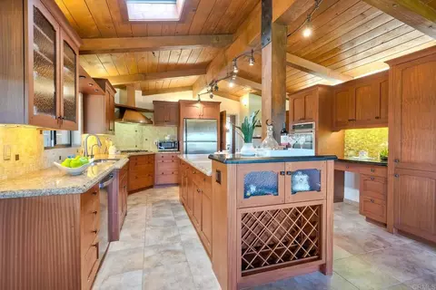 Kitchen - 3149 Old Post Rd, Fallbrook, CA 92028 photo 1 of 3