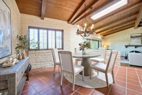 Dining - 3149 Old Post Rd, Fallbrook, CA 92028 photo 2 of 3