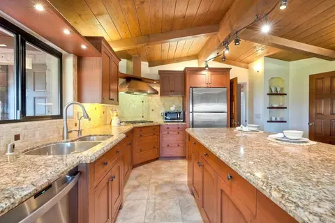 Kitchen - 3149 Old Post Rd, Fallbrook, CA 92028 photo 3 of 3