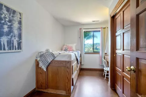 Bedroom - 3149 Old Post Rd, Fallbrook, CA 92028 photo 5 of 8