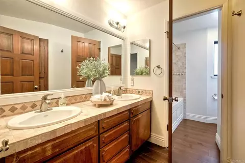Bath - 3149 Old Post Rd, Fallbrook, CA 92028 photo 2 of 6