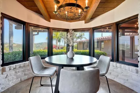 Dining - 3149 Old Post Rd, Fallbrook, CA 92028 photo 3 of 3