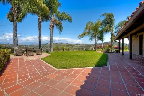 Exterior - 3149 Old Post Rd, Fallbrook, CA 92028 photo 11 of 12