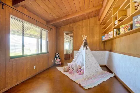 Bedroom - 3149 Old Post Rd, Fallbrook, CA 92028 photo 4 of 8
