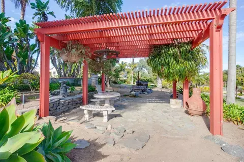 Exterior - 623 Quail Gardens Ln, Encinitas, CA 92024 photo 4 of 8