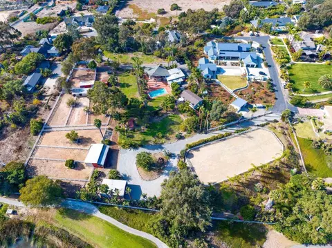 View/Area - 623 Quail Gardens Ln, Encinitas, CA 92024 photo 7 of 16