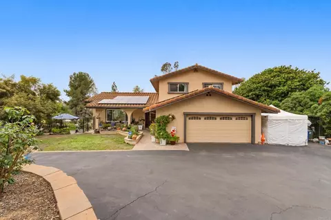 Exterior - 370 Spanish Spur, Fallbrook, CA 92028 photo 15 of 16